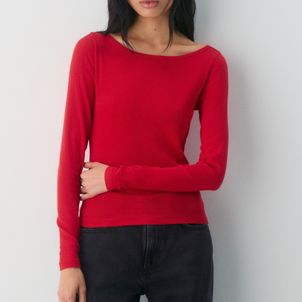 Aritzia HomeStretch™ Rib Airwave Boatneck
Longsleeve